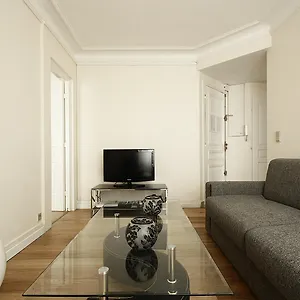 Apartment Bridgestreet Champs-elysees, Paris